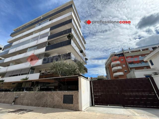 Box in vendita a San Girolamo, Puglia