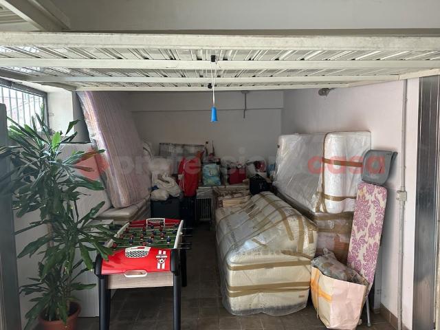 Box in vendita a Avezzano, Abruzzo