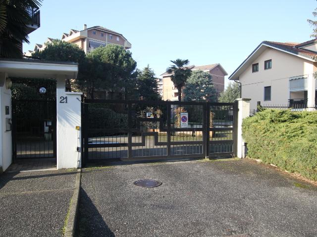Box in vendita a Oltrepo, Piemonte