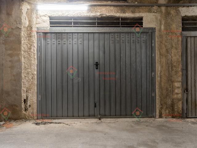 Box in vendita a Neapolis, Siracusa