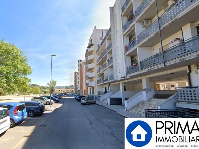 Box in affitto a Borgo Bovio, Terni