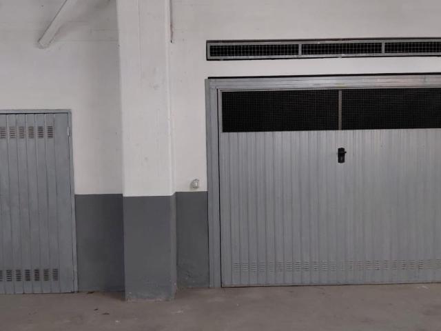 Box in vendita a Camponelli, Marina Di Massa