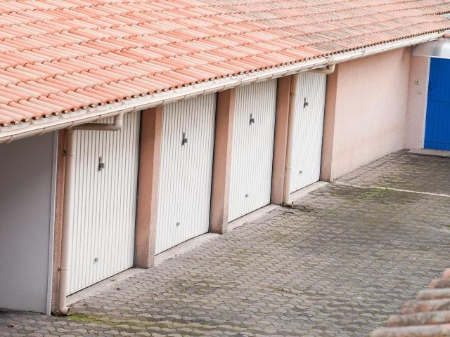 Box in vendita a Jouvenceaux, Piemonte