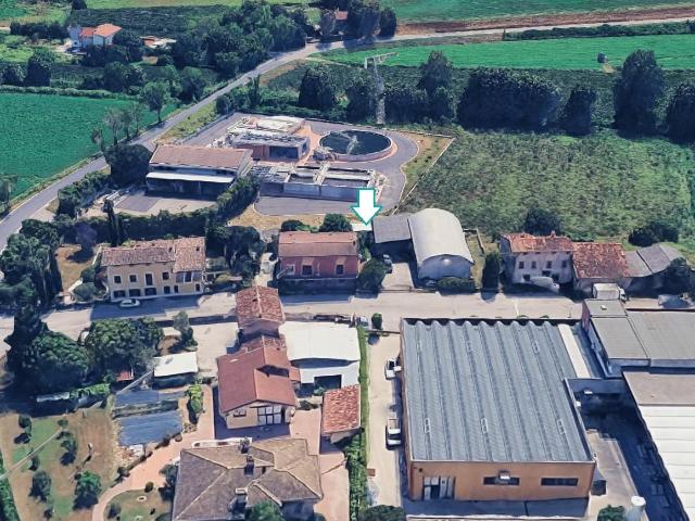 Box in vendita a Ponte del Cantone, Pozzolengo