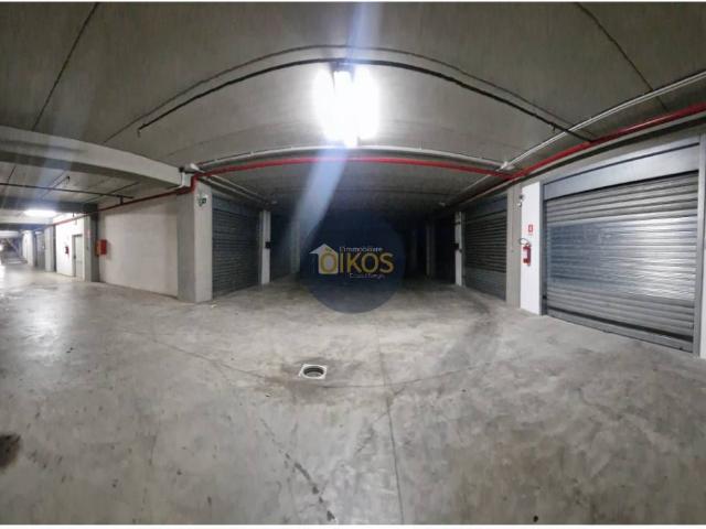 Box in vendita a Puglia, Bari