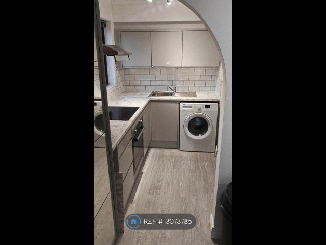 Studio for rent in London Borough of Hillingdon, Greater London