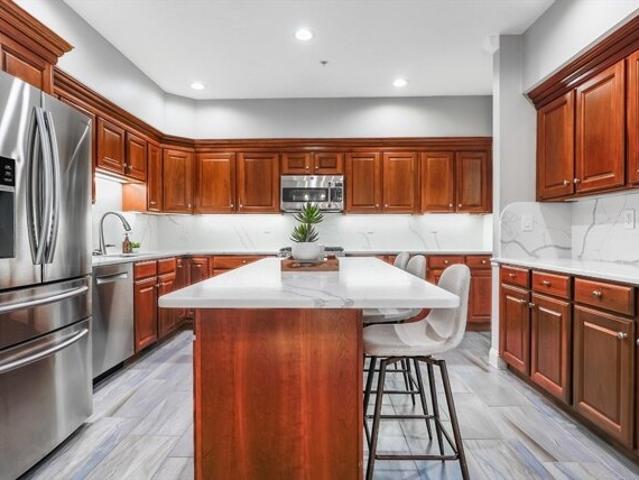 Condo for sale in Clinton, Massachusetts