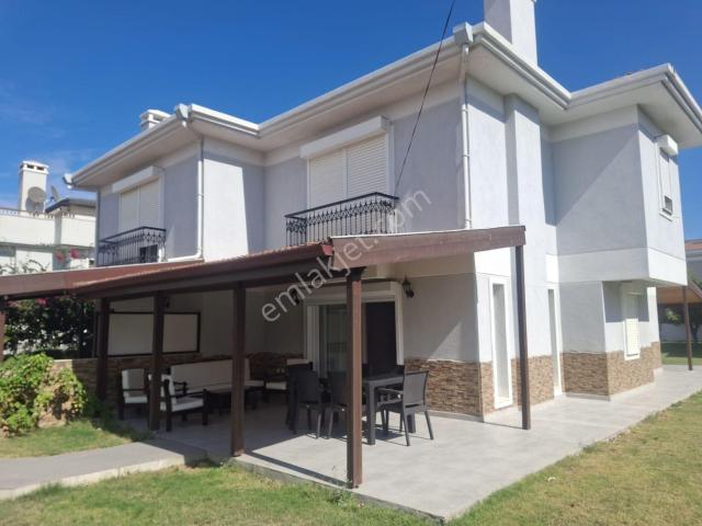 Çeşme, İzmir içerisinde kiralık Villa
