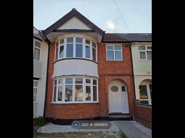 House for rent in Kingsbury, Greater London