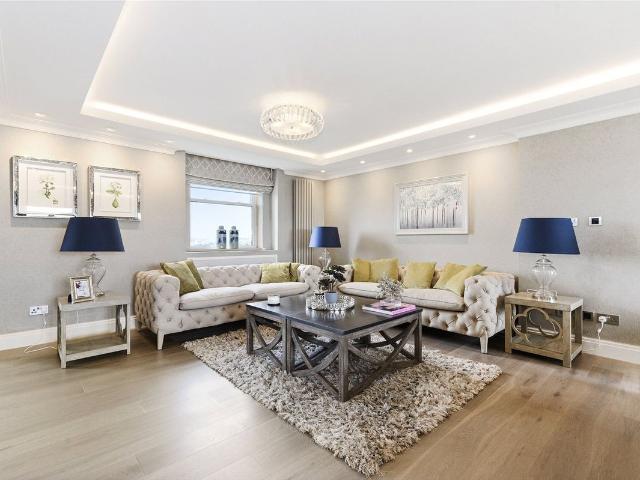 Apartment for rent in Belsize Park, Greater London