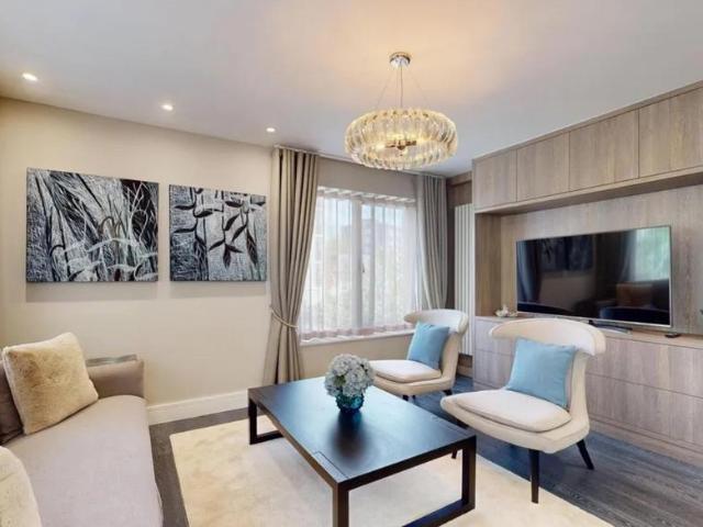 Apartment for rent in Swiss Cottage, Greater London