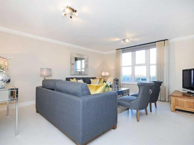 Apartment for rent in Belsize Park, Greater London