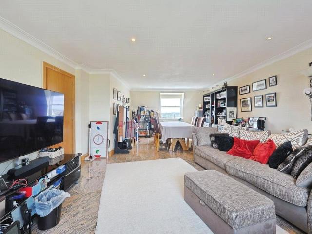 Apartment for rent in Belsize Park, Greater London