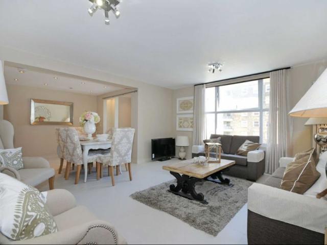 Apartment for rent in St. John's Wood, Greater London