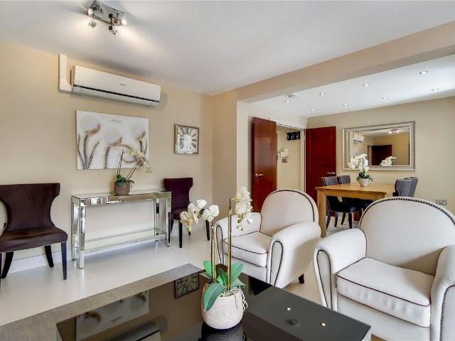 Apartment for rent in Belsize Park, Greater London