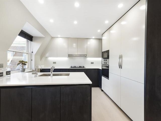 Apartment for rent in Belsize Park, Greater London