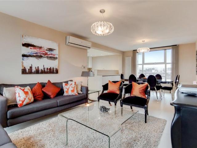 Apartment for rent in Belsize Park, Greater London