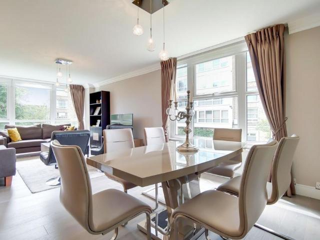 Apartment for rent in Belsize Park, Greater London