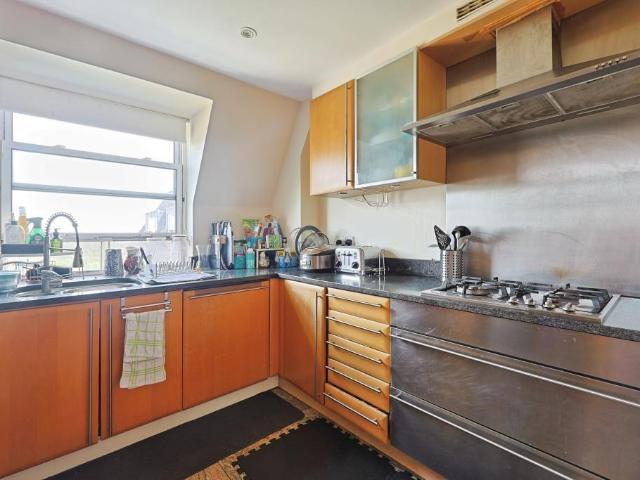 Apartment for rent in Belsize Park, Greater London