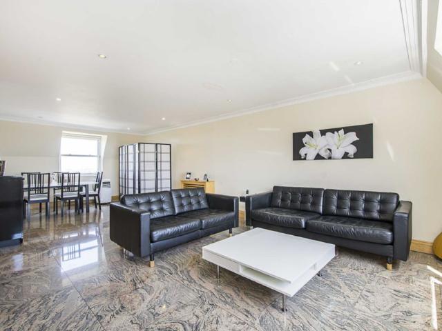 Apartment for rent in St. John's Wood, Greater London