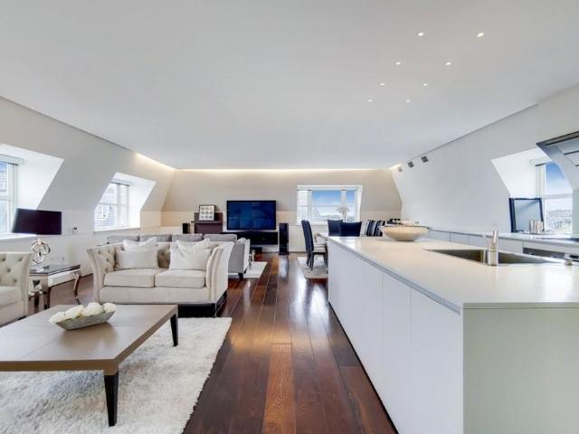 Apartment for rent in Belsize Park, Greater London