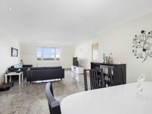 Apartment for rent in Belsize Park, Greater London