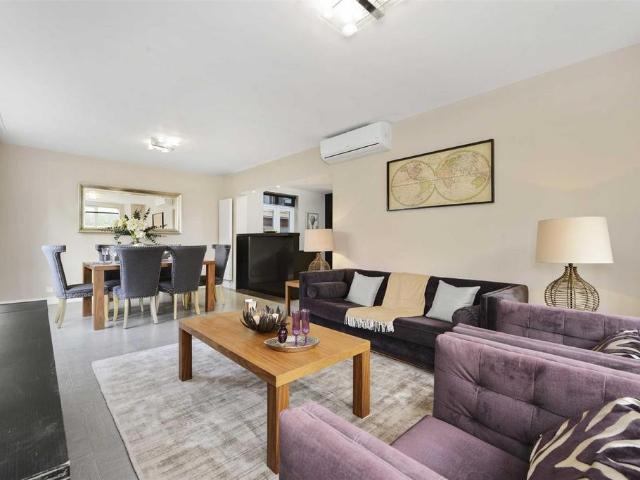 Apartment for rent in Belsize Park, Greater London