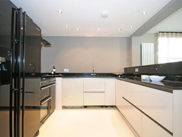 Apartment for rent in Belsize Park, Greater London