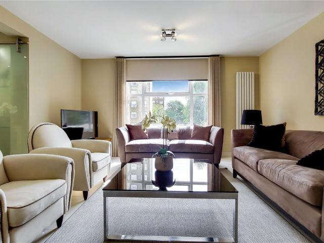 Apartment for rent in Belsize Park, Greater London