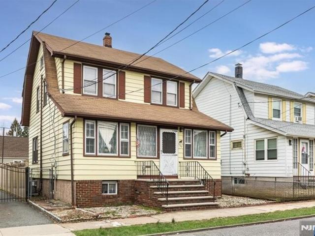 House for sale in Passaic, New Jersey