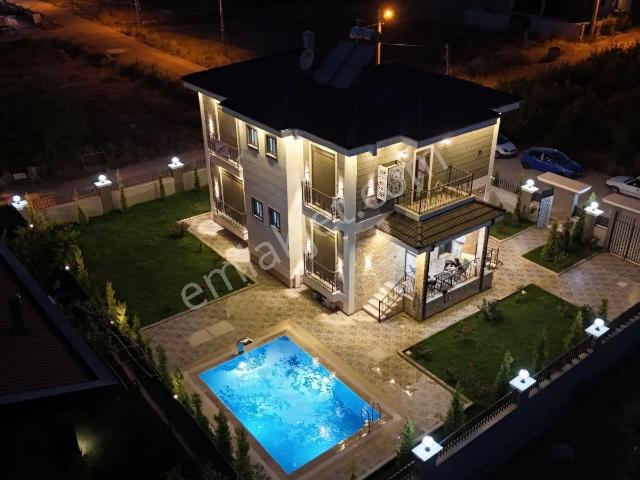 Yeniköy, Döşemealtı içerisinde satılık Villa