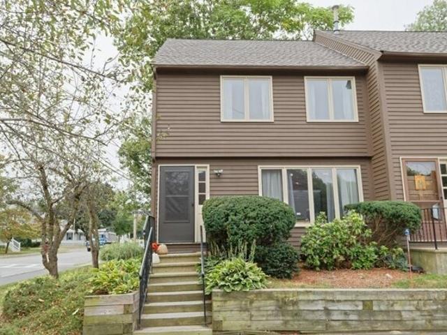 Condo for sale in Lowell