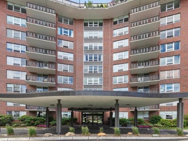 Condo for sale in Auburndale, Massachusetts