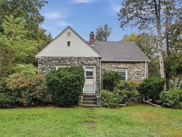 House for sale in Shrewsbury, Worcester County