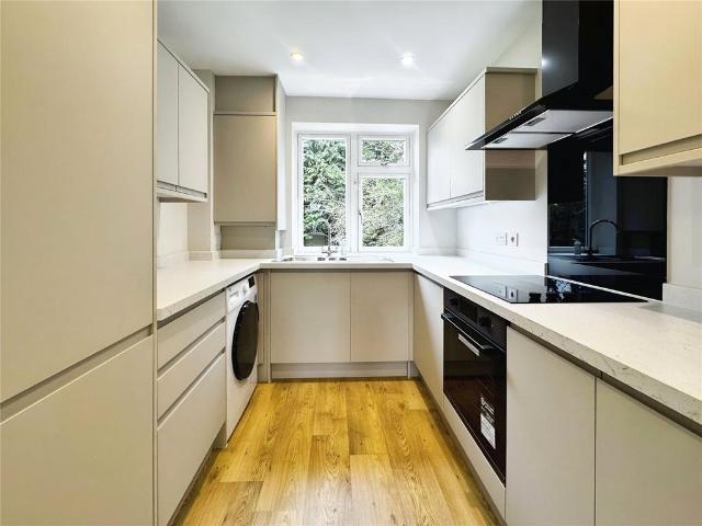 Apartment for rent in St James, Sandown Park