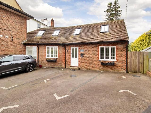 House for rent in Royal Wells Park, Tunbridge Wells