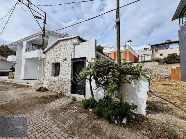 Edremit, Balikesir içerisinde satılık Villa