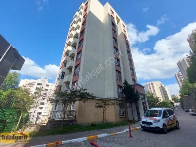 İzmit, Kocaeli içerisinde kiralık mülk