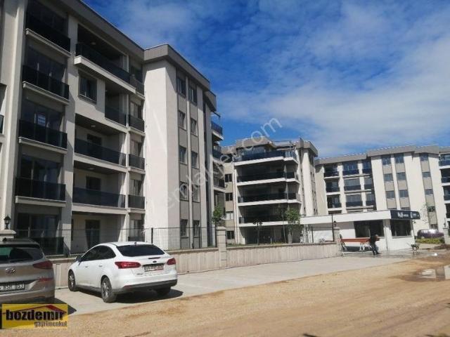 Dumlupınar Mahallesi, Kartepe içerisinde kiralık mülk