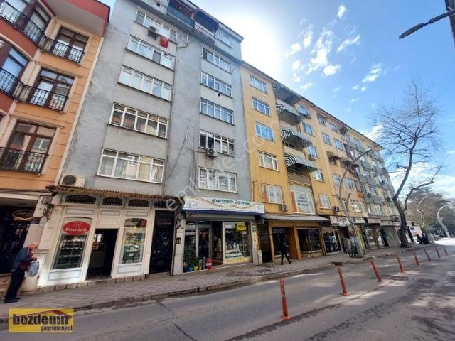 İzmit E.M.L., İzmit içerisinde kiralık mülk