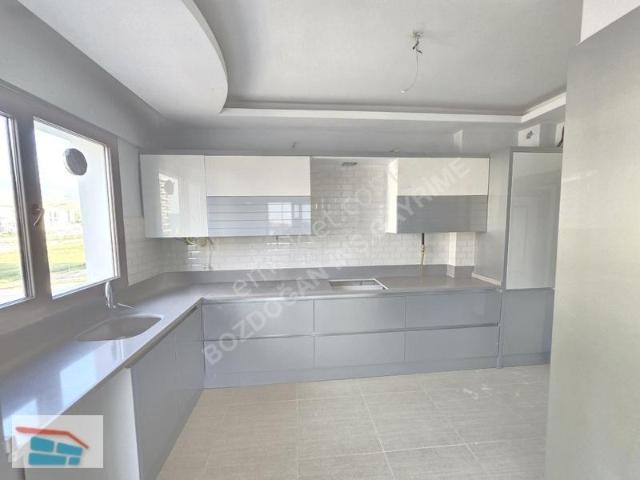 Bostanbaşı Mahallesi, Yeşilyurt içerisinde kiralık mülk