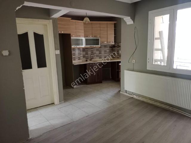 Karabağlar, İzmir içerisinde kiralık mülk