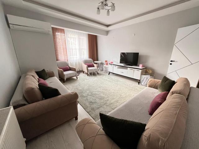 Karabağlar, İzmir içerisinde satılık Bina