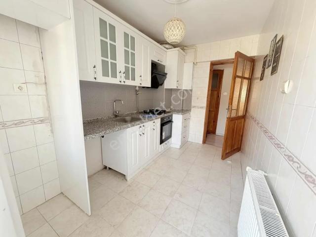 Bahar Mahallesi, Karabağlar içerisinde kiralık mülk