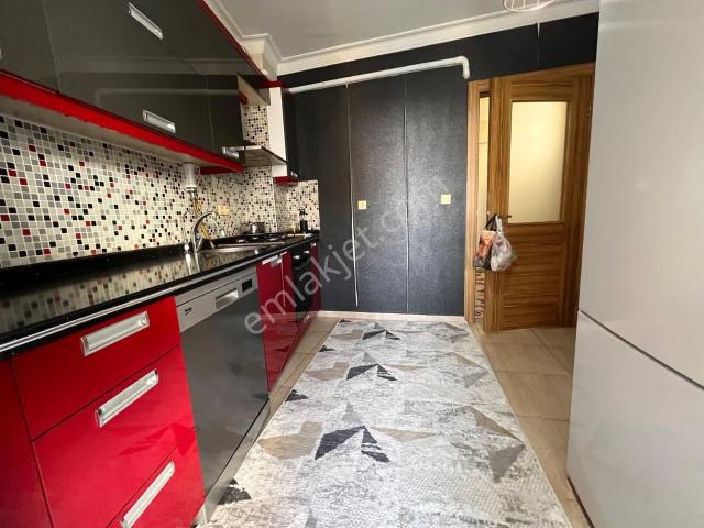Karabağlar, İzmir içerisinde satılık mülk