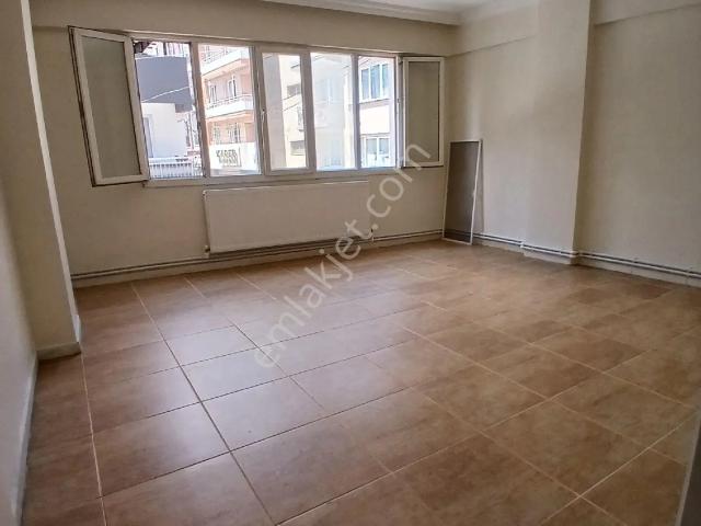 Karabağlar, İzmir içerisinde kiralık mülk