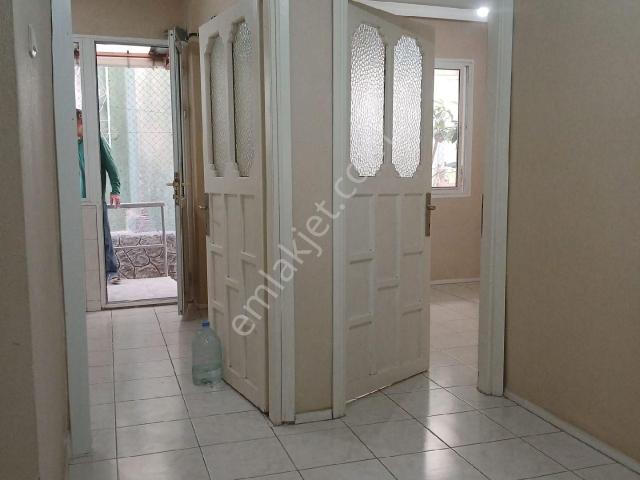 Karabağlar, İzmir içerisinde kiralık mülk