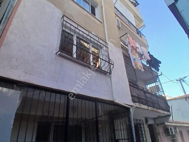 Sarıyer Mahallesi, Karabağlar içerisinde satılık mülk