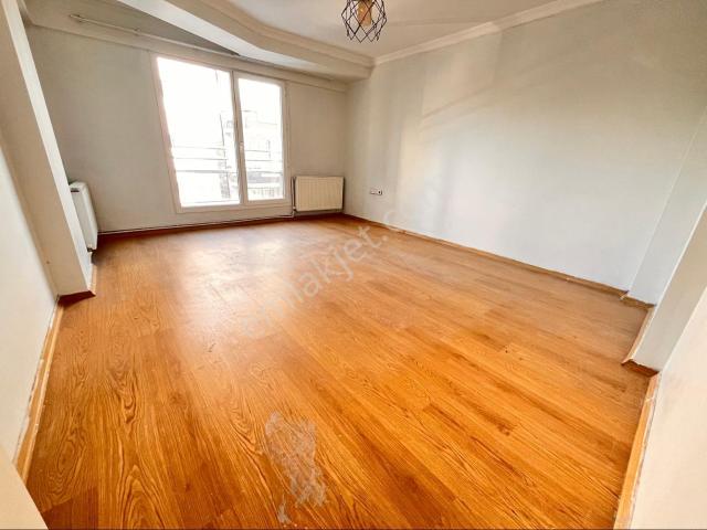 Karabağlar, İzmir içerisinde kiralık mülk