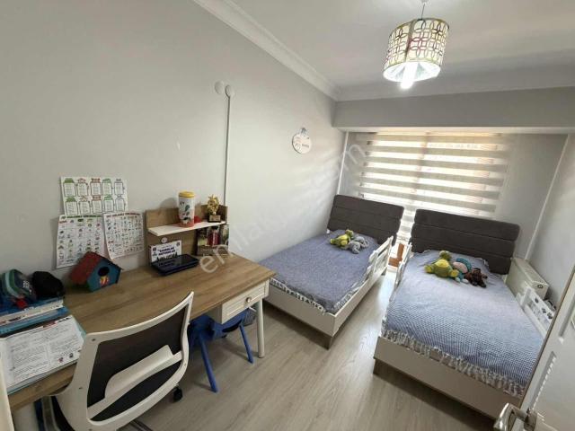 Karabağlar, İzmir içerisinde satılık mülk